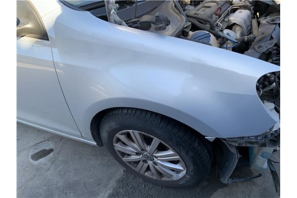 Recambio de aleta delantero derecha para volkswagen golf vi (5k1) 1.4 advance referencia OEM IAM 5K6821022A 5K6821022B 