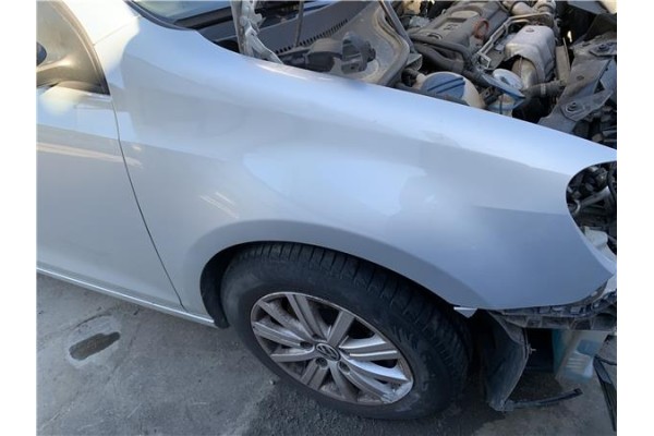 Recambio de aleta delantero derecha para volkswagen golf vi (5k1) 1.4 advance referencia OEM IAM 5K6821022A 5K6821022B 