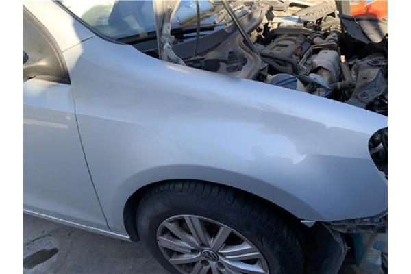 Recambio de aleta delantero derecha para volkswagen golf vi (5k1) 1.4 advance referencia OEM IAM 5K6821022A 5K6821022B 