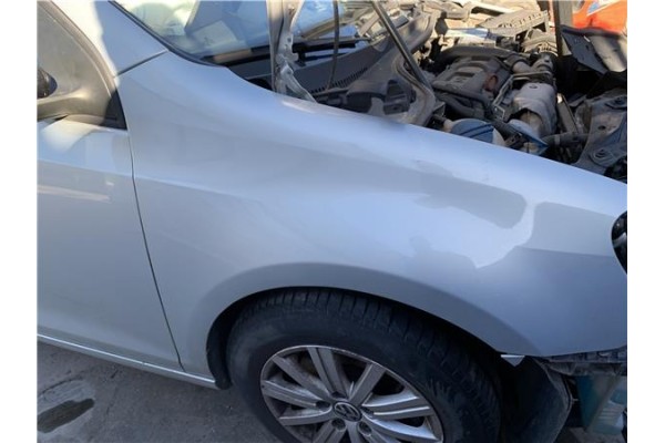 Recambio de aleta delantero derecha para volkswagen golf vi (5k1) 1.4 advance referencia OEM IAM 5K6821022A 5K6821022B 