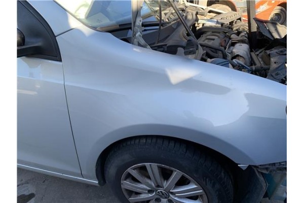 Recambio de aleta delantero derecha para volkswagen golf vi (5k1) 1.4 advance referencia OEM IAM 5K6821022A 5K6821022B 