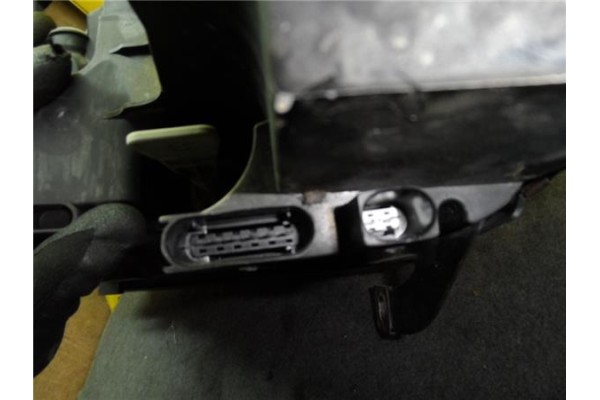Recambio de faro delantero dcho para mitsubishi colt berlina 5 (z30a)(2005) 1.1 inform (d) [1,1 ltr. - 55 kw cat] referencia OEM