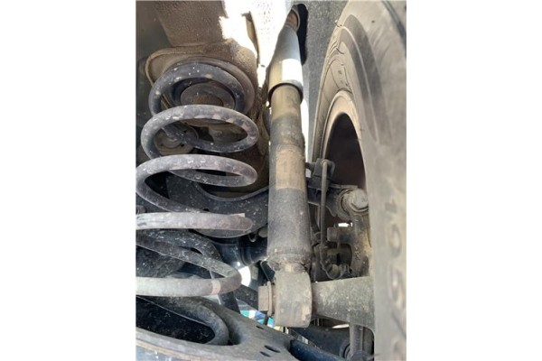 Recambio de amortiguador trasero derecho para volkswagen golf vi (5k1) 1.4 advance referencia OEM IAM 1K0513029ME  