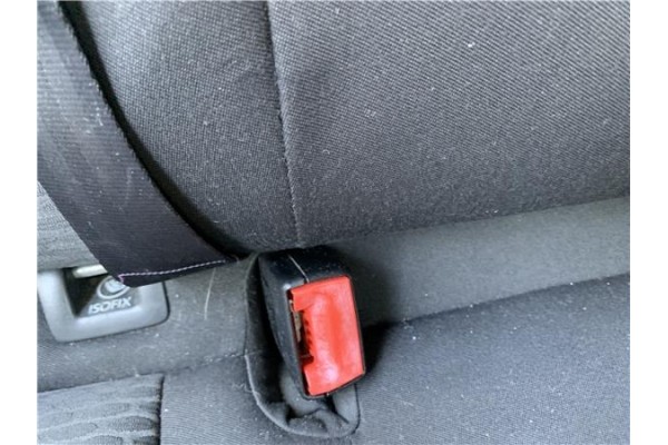 Recambio de anclaje cinturon trasero derecho para volkswagen golf vi (5k1) 1.4 advance referencia OEM IAM 5K0857807B  