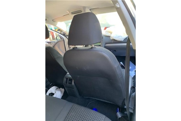 Recambio de asiento delantero derecho para volkswagen golf vi (5k1) 1.4 advance referencia OEM IAM 1K4881106NL  