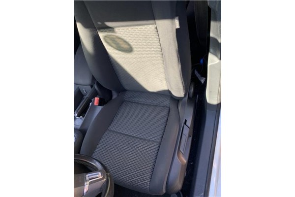 Recambio de asiento delantero izquierdo para volkswagen golf vi (5k1) 1.4 advance referencia OEM IAM 1K4881105PA  
