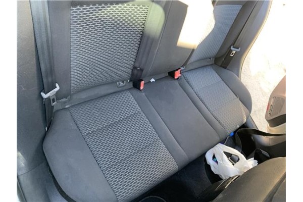 Recambio de asientos traseros para volkswagen golf vi (5k1) 1.4 advance referencia OEM IAM 1K0885375CE  