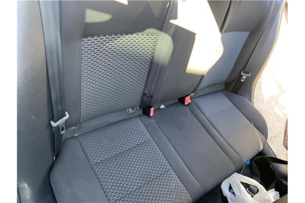 Recambio de asientos traseros para volkswagen golf vi (5k1) 1.4 advance referencia OEM IAM 1K0885375CE  