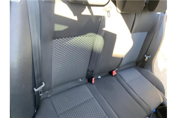 Recambio de asientos traseros para volkswagen golf vi (5k1) 1.4 advance referencia OEM IAM 1K0885375CE  