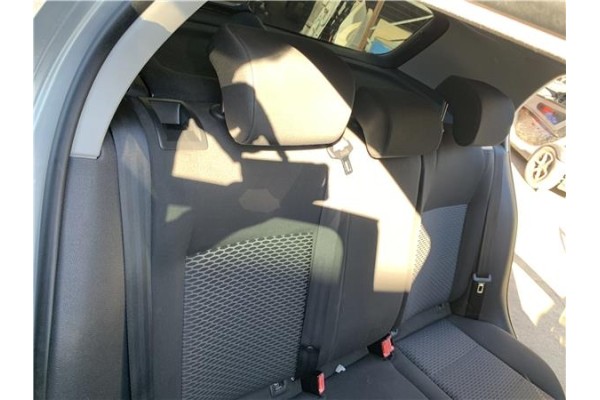 Recambio de asientos traseros para volkswagen golf vi (5k1) 1.4 advance referencia OEM IAM 1K0885375CE  