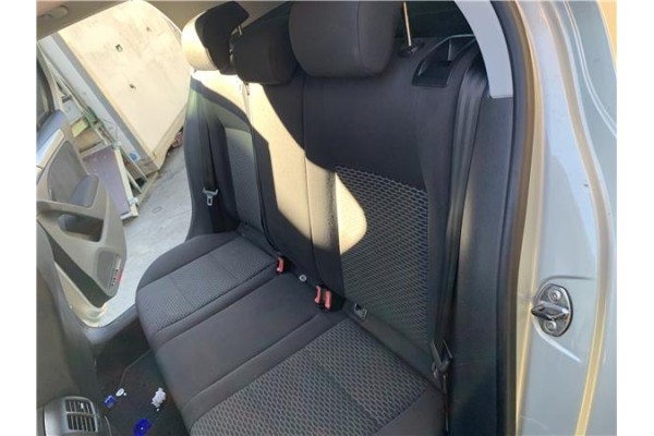 Recambio de asientos traseros para volkswagen golf vi (5k1) 1.4 advance referencia OEM IAM 1K0885375CE  
