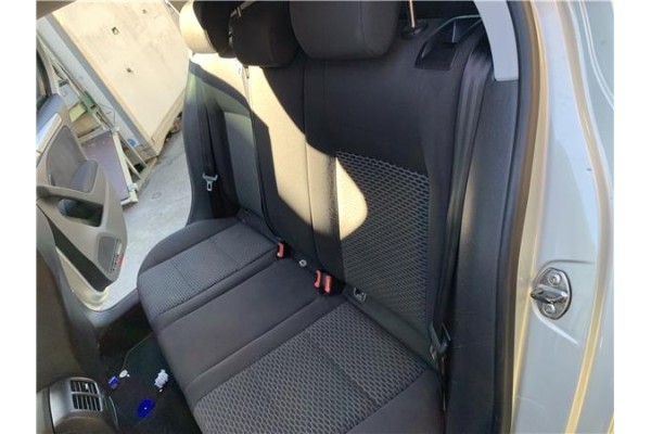 Recambio de asientos traseros para volkswagen golf vi (5k1) 1.4 advance referencia OEM IAM 1K0885375CE  
