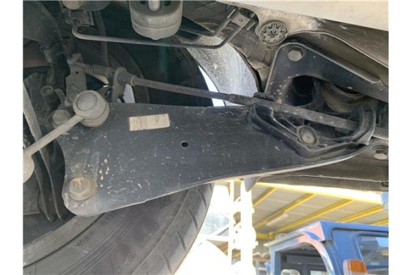 Recambio de brazo inferior trasero izquierdo para volkswagen golf vi (5k1) 1.4 advance referencia OEM IAM 1K0505223K  