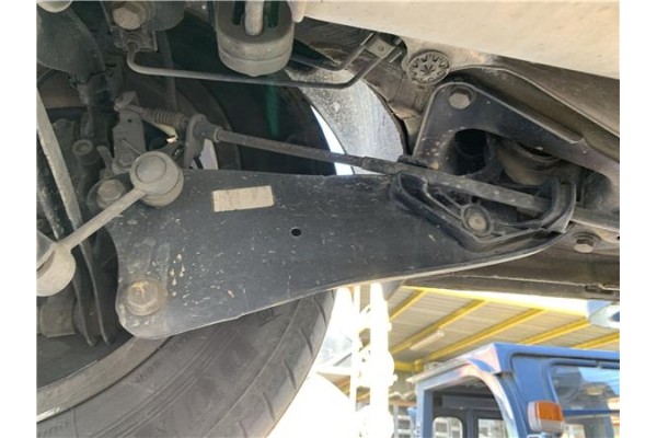 Recambio de brazo inferior trasero izquierdo para volkswagen golf vi (5k1) 1.4 advance referencia OEM IAM 1K0505223K  