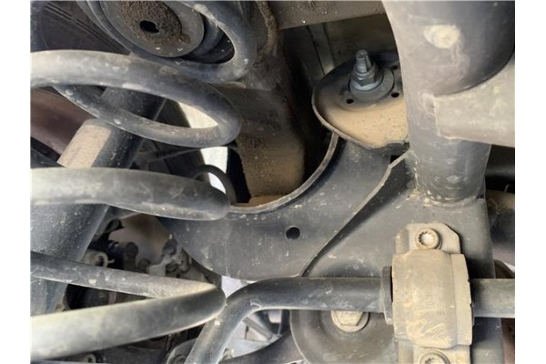 Recambio de brazo inferior trasero izquierdo para volkswagen golf vi (5k1) 1.4 advance referencia OEM IAM 1K0505323N 5Q0505323C 