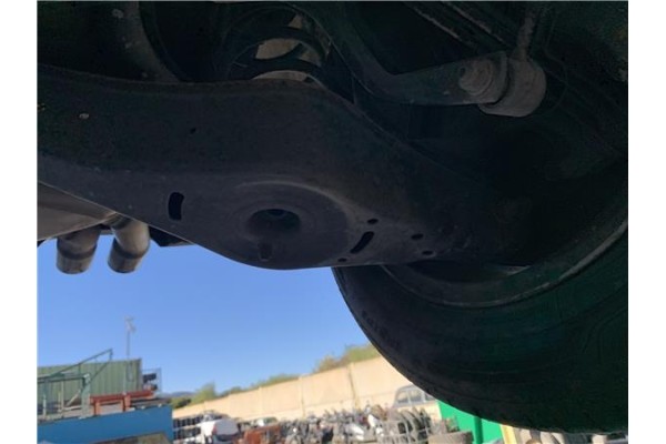 Recambio de brazo suspension trasero izquierdo para volkswagen golf vi (5k1) 1.4 advance referencia OEM IAM 29K83ESFAB 1K0505311