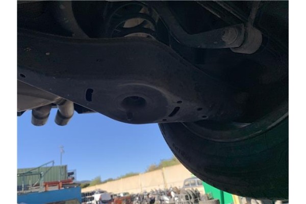 Recambio de brazo suspension trasero izquierdo para volkswagen golf vi (5k1) 1.4 advance referencia OEM IAM 29K83ESFAB 1K0505311