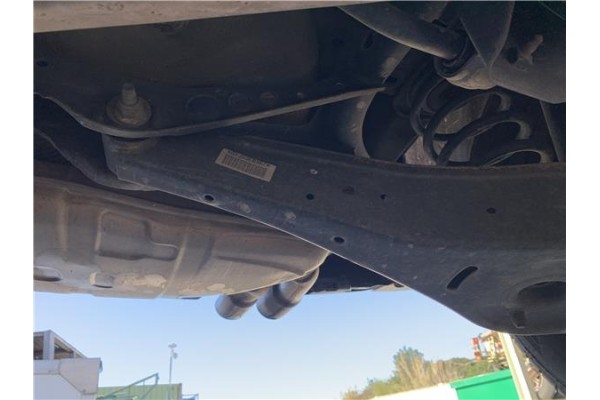 Recambio de brazo suspension trasero izquierdo para volkswagen golf vi (5k1) 1.4 advance referencia OEM IAM 29K83ESFAB 1K0505311