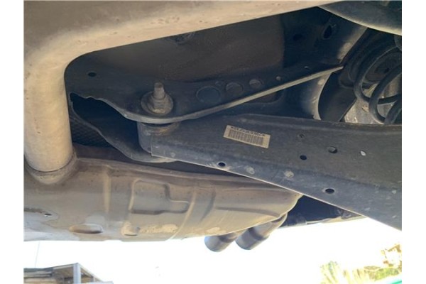 Recambio de brazo suspension trasero izquierdo para volkswagen golf vi (5k1) 1.4 advance referencia OEM IAM 29K83ESFAB 1K0505311