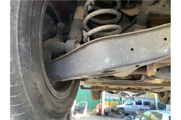 Recambio de brazo suspension trasero izquierdo para volkswagen golf vi (5k1) 1.4 advance referencia OEM IAM 29K83ESFAB 1K0505311