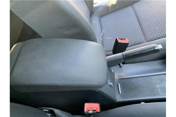 Recambio de consola para volkswagen golf vi (5k1) 1.4 advance referencia OEM IAM 5K0863243C 1K5864251C 