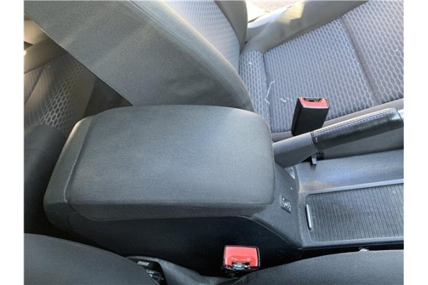 Recambio de consola para volkswagen golf vi (5k1) 1.4 advance referencia OEM IAM 5K0863243C 1K5864251C 