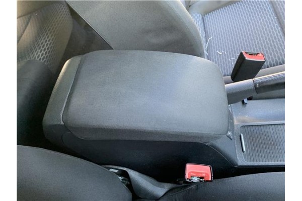 Recambio de consola para volkswagen golf vi (5k1) 1.4 advance referencia OEM IAM 5K0863243C 1K5864251C 