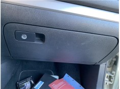 GUANTERA SALPICADERO 1K1857101M 