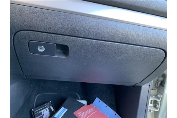 Recambio de guantera salpicadero para volkswagen golf vi (5k1) 1.4 advance referencia OEM IAM 1K1857101M  