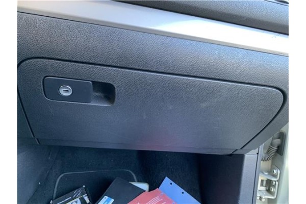 Recambio de guantera salpicadero para volkswagen golf vi (5k1) 1.4 advance referencia OEM IAM 1K1857101M  