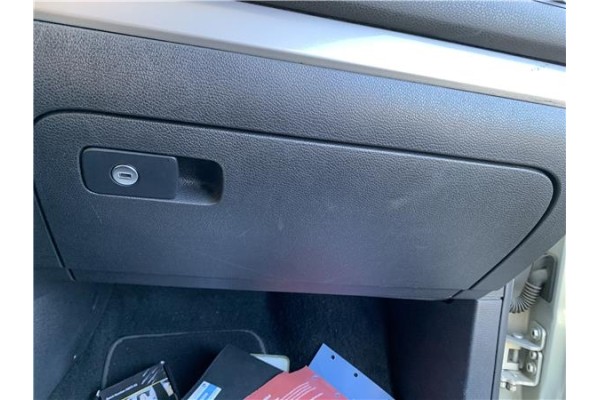 Recambio de guantera salpicadero para volkswagen golf vi (5k1) 1.4 advance referencia OEM IAM 1K1857101M  