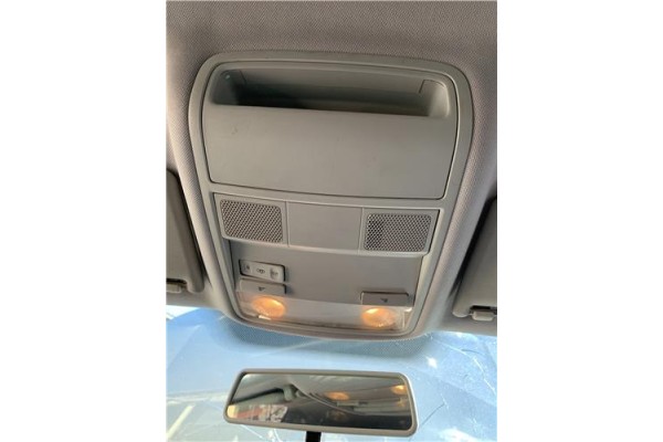 Recambio de luz delantero central techo para volkswagen golf vi (5k1) 1.4 advance referencia OEM IAM 1K0947105P  