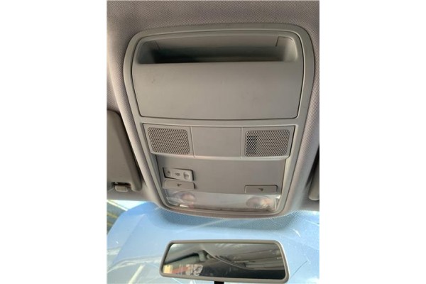 Recambio de luz delantero central techo para volkswagen golf vi (5k1) 1.4 advance referencia OEM IAM 1K0947105P  