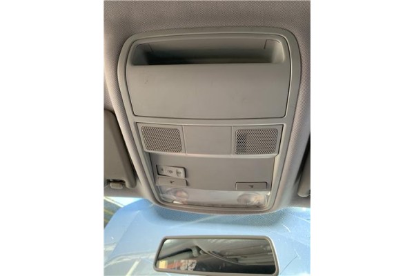 Recambio de luz delantero central techo para volkswagen golf vi (5k1) 1.4 advance referencia OEM IAM 1K0947105P  