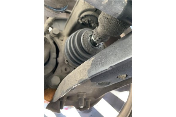 Recambio de mangueta delantero derecha para volkswagen golf vi (5k1) 1.4 advance referencia OEM IAM 1K0407256AA  