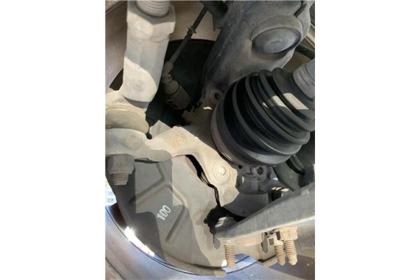 Recambio de mangueta delantero izquierda para volkswagen golf vi (5k1) 1.4 advance referencia OEM IAM 1K0407255AA  