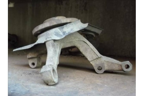Recambio de mangueta delantero izquierda para fiat i tipo tr (160) 1.4 i.e. (160.ap, 160.ad, 160.ea) referencia OEM IAM   