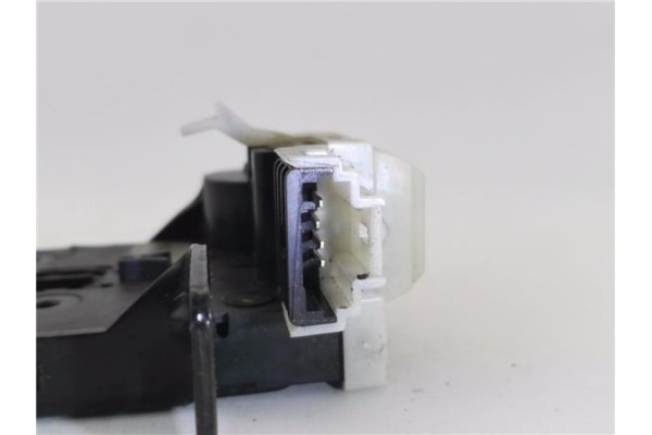 Recambio de cerradura porton para renault modus i 1.5 dci (fp0f, jp0f) referencia OEM IAM 8200076240E  