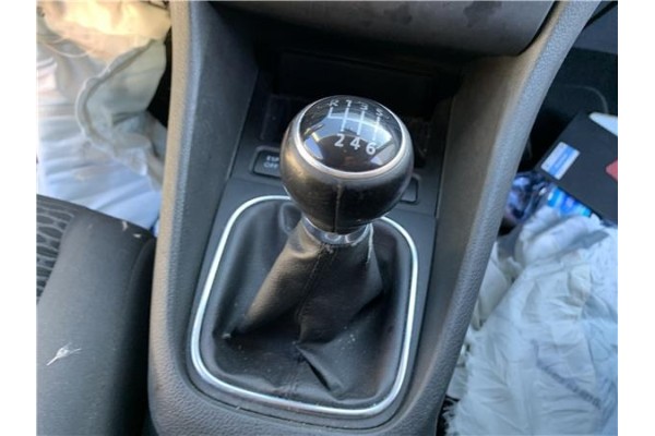 Recambio de palanca de cambio para volkswagen golf vi (5k1) 1.4 advance referencia OEM IAM 1K0711112B  