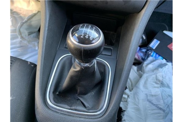 Recambio de palanca de cambio para volkswagen golf vi (5k1) 1.4 advance referencia OEM IAM 1K0711112B  