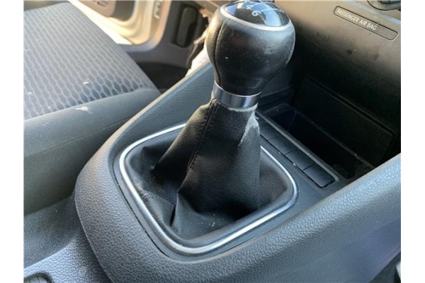 Recambio de palanca de cambio para volkswagen golf vi (5k1) 1.4 advance referencia OEM IAM 1K0711112B  