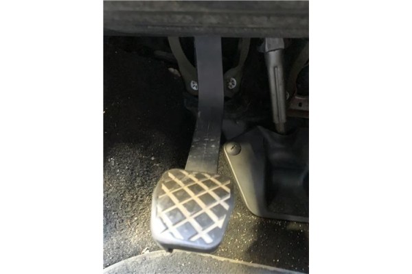 Recambio de pedal embrague para volkswagen golf vi (5k1) 1.4 advance referencia OEM IAM 1K1721321D  