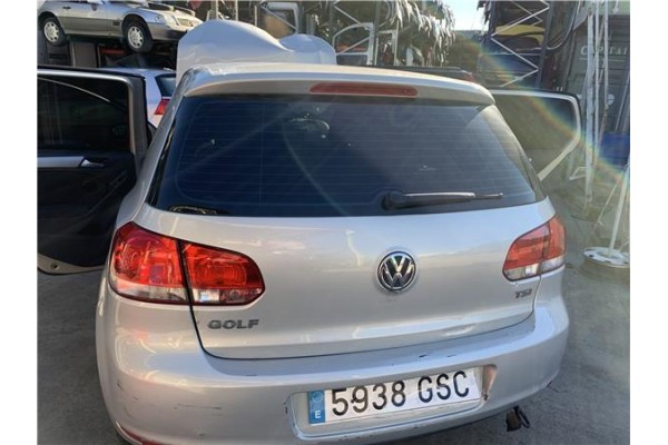 Recambio de porton trasero para volkswagen golf vi (5k1) 1.4 advance referencia OEM IAM 5K6827025J  