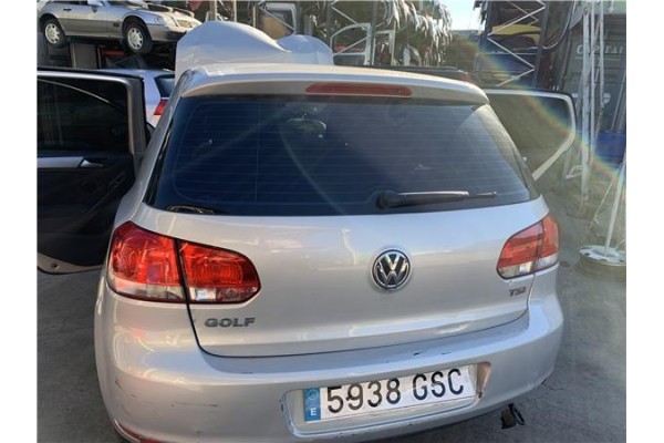 Recambio de porton trasero para volkswagen golf vi (5k1) 1.4 advance referencia OEM IAM 5K6827025J  