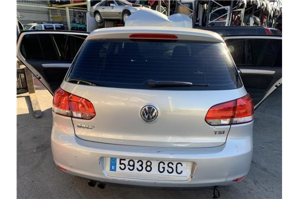 Recambio de porton trasero para volkswagen golf vi (5k1) 1.4 advance referencia OEM IAM 5K6827025J  