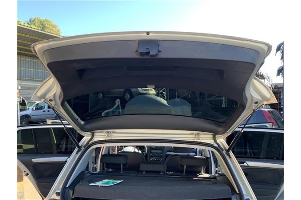 Recambio de porton trasero para volkswagen golf vi (5k1) 1.4 advance referencia OEM IAM 5K6827025J  