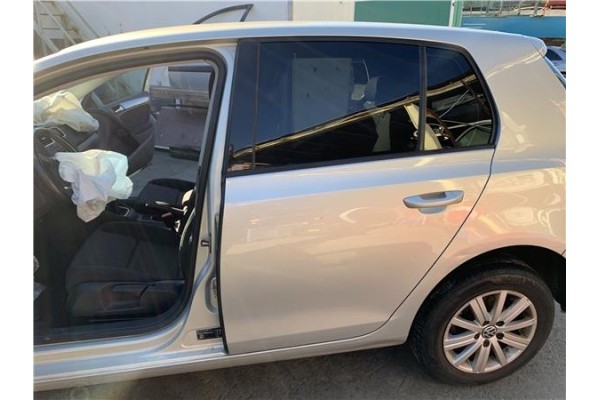 Recambio de puerta trasero izquierda para volkswagen golf vi (5k1) 1.4 advance referencia OEM IAM 5K6833055K  
