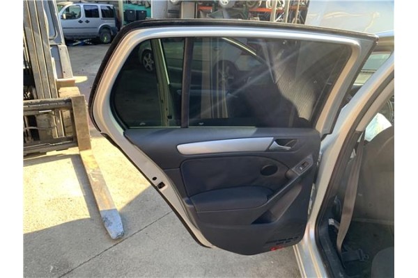 Recambio de puerta trasero izquierda para volkswagen golf vi (5k1) 1.4 advance referencia OEM IAM 5K6833055K  