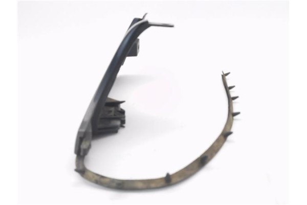 Recambio de cerquillo faro para mercedes-benz clase e (bm 210) berlina 2.0 200 (210.035) referencia OEM IAM 2108200112  