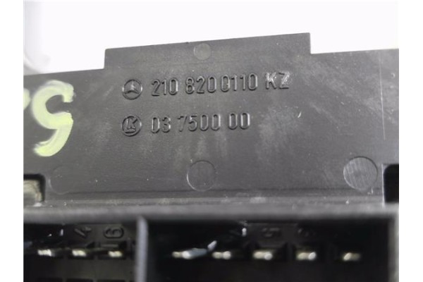 Recambio de mando elevalunas para mercedes-benz clase e (bm 210) berlina 2.0 200 (210.035) referencia OEM IAM 2108200110 3750000